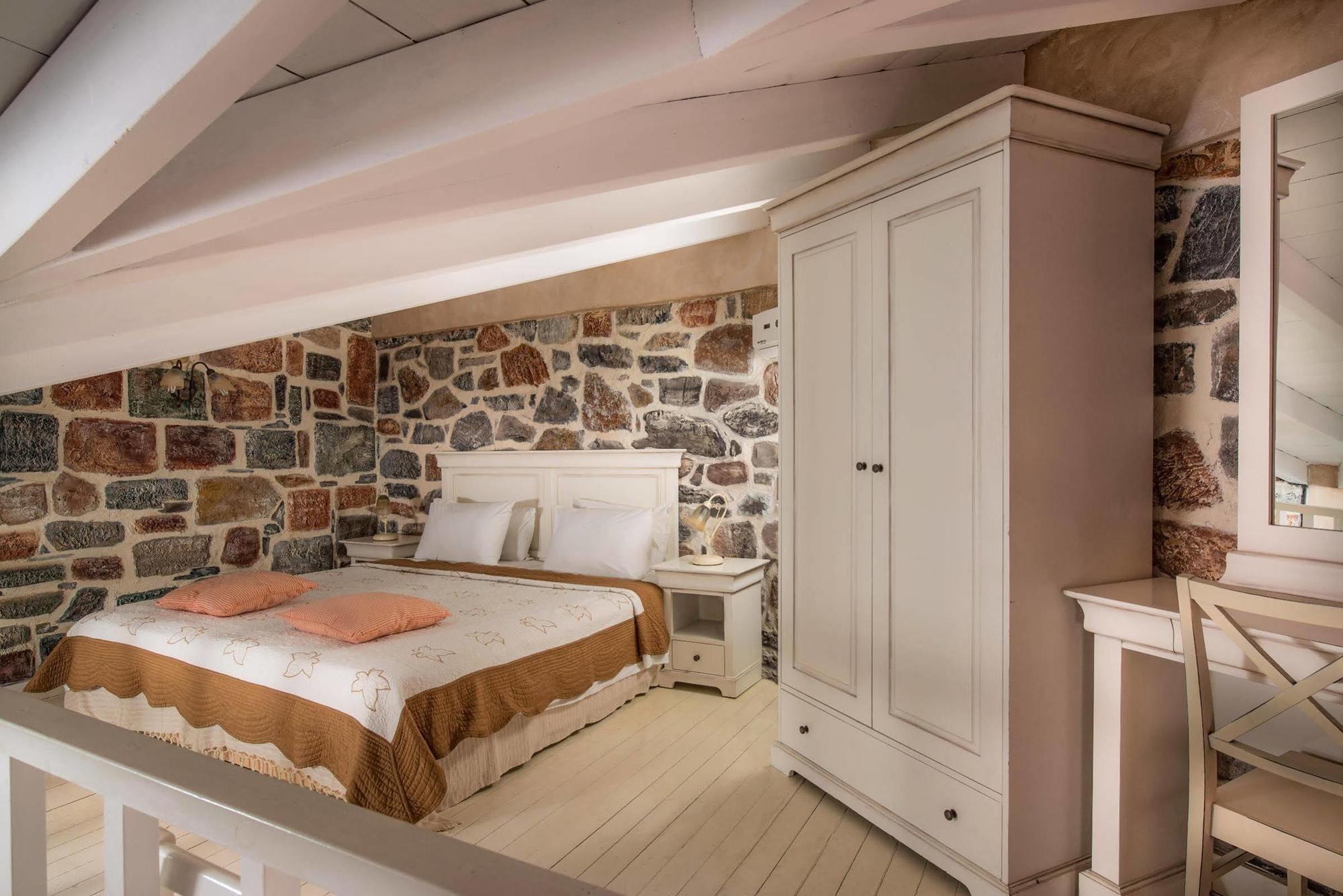 Balsamico Traditional Suites Hersonissos  Exterior photo